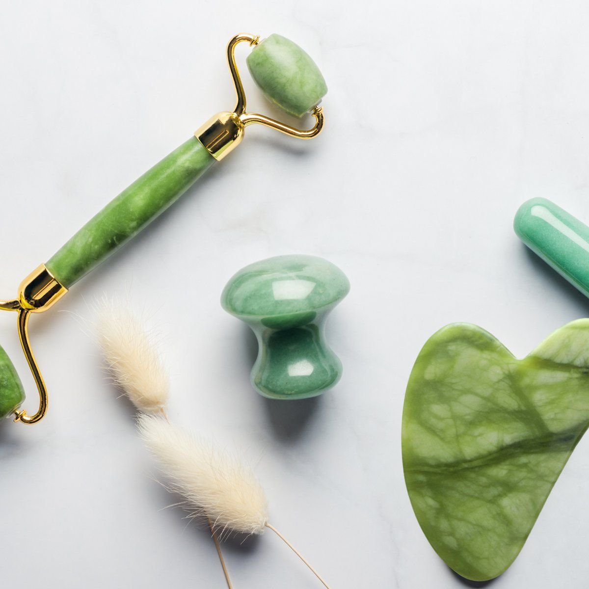 Gesichtsöl mit Lot Gua Sha, Champi und Roller Green Jade Stone Gesichtsmassage