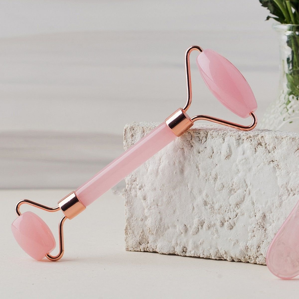 Rosenwasser & Massage Quarz Rose:3 Natursteinwerkzeuge: A Gua Sha, ein Champi und eine Massagerolle